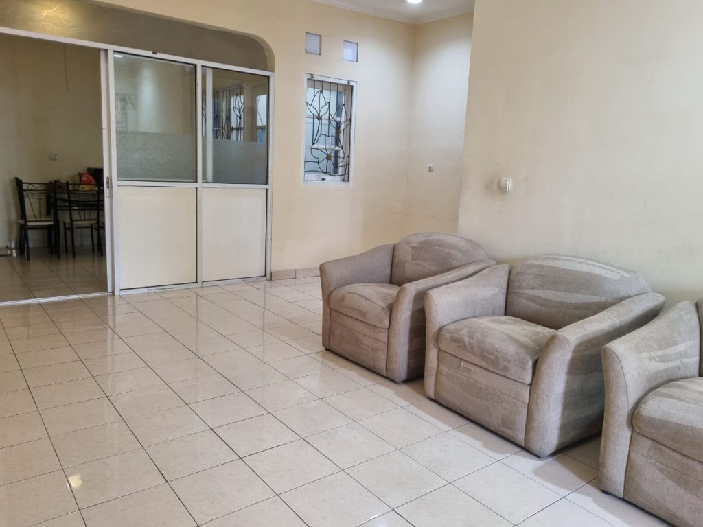 Disewakan Rumah 2 Lantai di Nusaloka Bsd Tangerang By Rumah Chinida