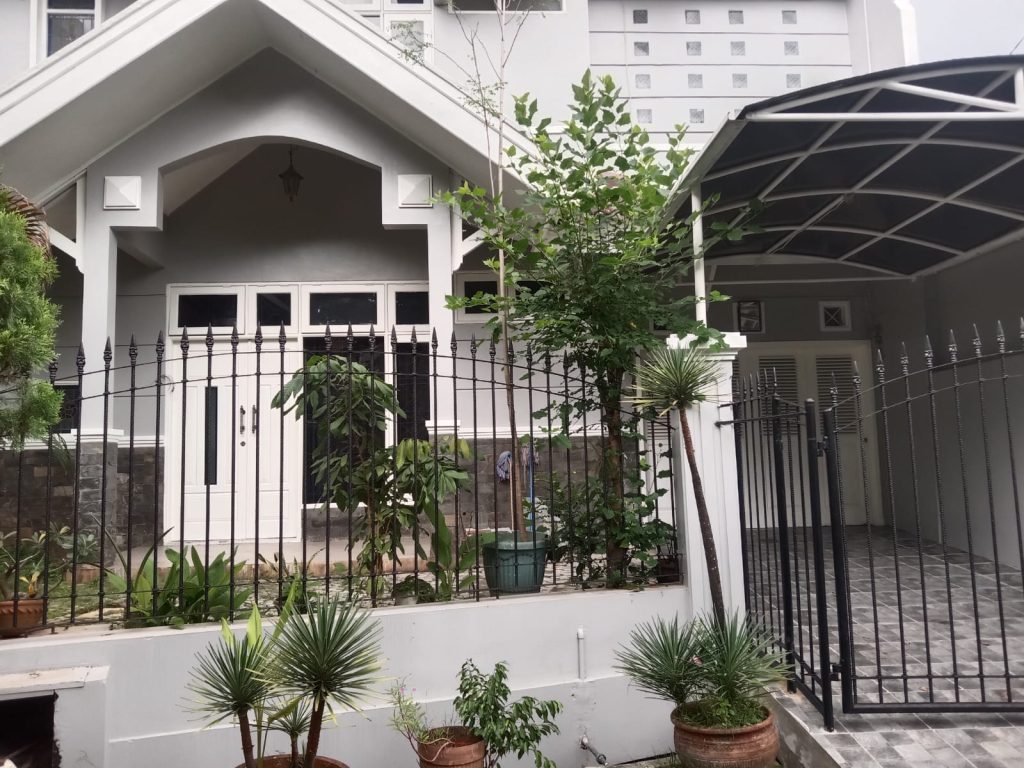 Disewakan Rumah 2 Lantai di Perumahan Kasuari Bintaro By Rumah Chinida