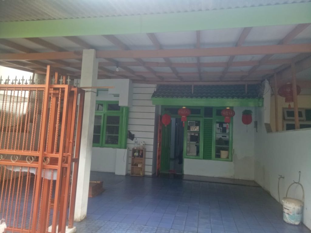 Disewakan Rumah 2 Lantai Furnish di Taman Surya By Rumah Chinida