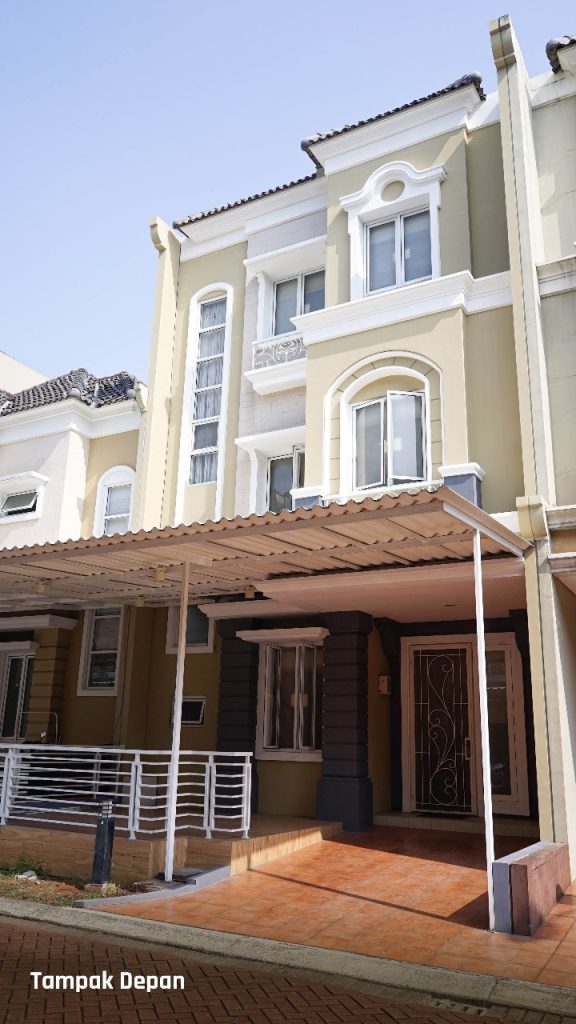Dijual Rumah 3 Lantai Bagus di Cluster Samara By Rumah Chinida