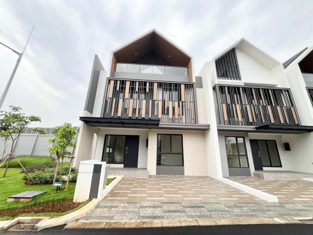Disewakan Rumah Attic Hook Tipe 8 di Strozzi By Rumah Chinida