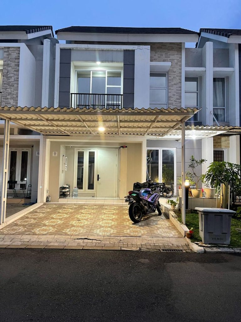 Dijual Rumah Bagus Semi Furnish di Cluster Verdi By Rumah Chinida
