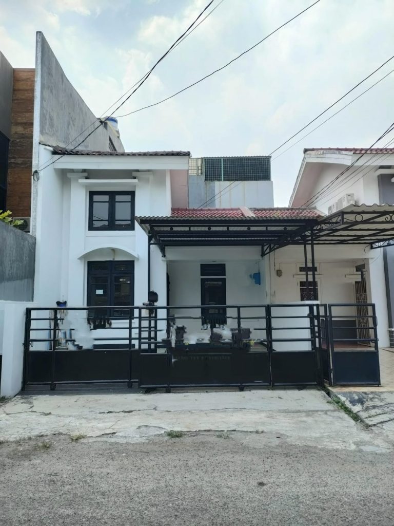 Dijual Rumah Hadap Selatan di Sektor 6 Gading Serpong By Rumah Chinida