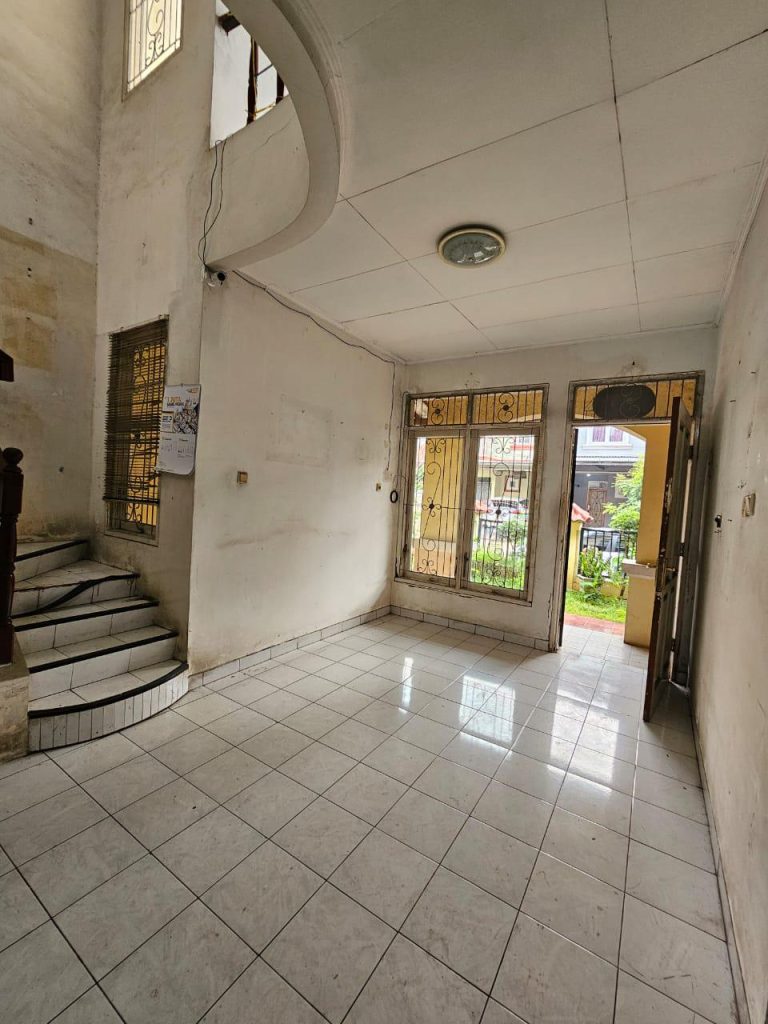 Dijual Rumah 2 Lantai lokasi Strategis Sektor 1G By Rumah Chinida