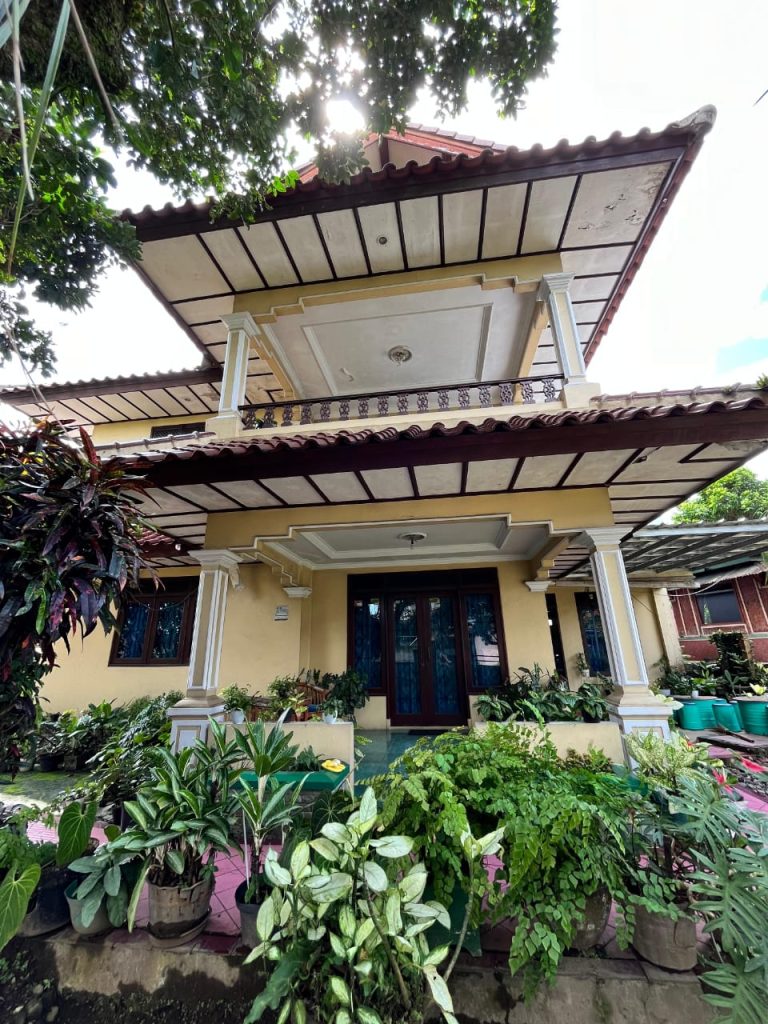 Dijual Cepat Rumah 2 1/2 Lantai di Pondok Bitung By Rumah Chinida
