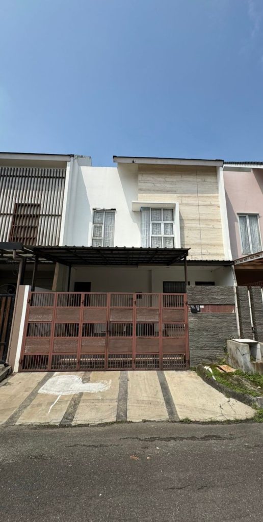 Dijual Rumah 3 Lantai di Modernland Tangerang By Rumah Chinida