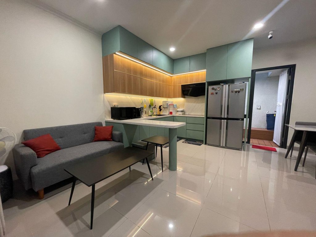 Disewa Rumah 3 Lantai+Attic Room Furnish Leonora By Rumah Chinida