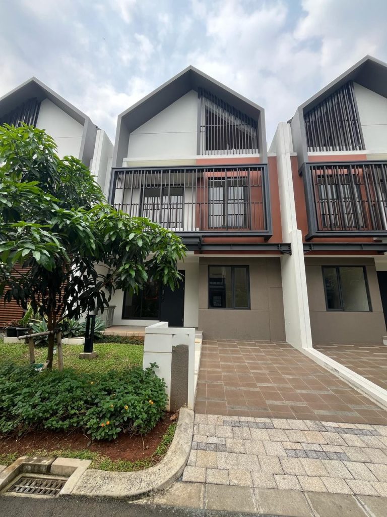 Disewakan Rumah 7×12+Attic Room di Leonora By Rumah Chinida (Lw)