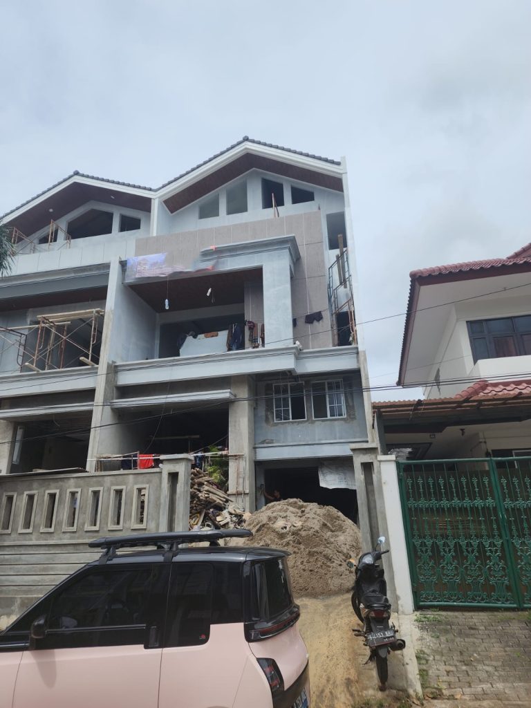 Dijual Rumah 3 Lantai Furnish di Puri Indah By Rumah Chinida (Dw)