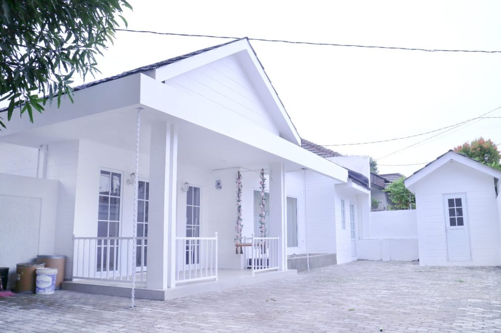 Dijual Rumah SHM di Jl Kusna, Kota Cirebon By Rumah Chinida (Jb)