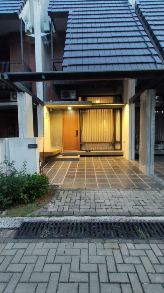 Disewakan Rumah Hadap Utara di Fleekhauz BSD By Rumah Chinida (Dw)