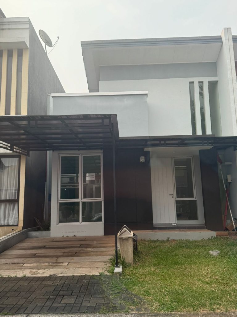 Disewakan Rumah di Cluster Westren Cosmo BSD By Rumah Chinida (Jb)
