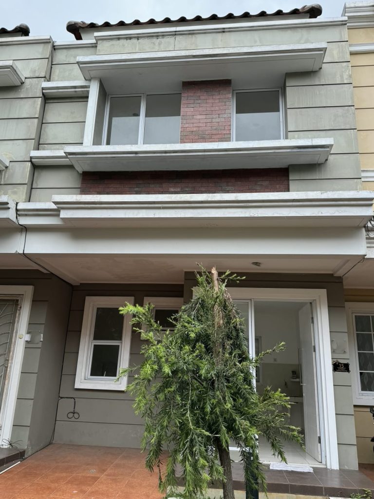 Dijual Rumah SHM di Cluster Amarillo Village By Rumah Chinida (Dw)