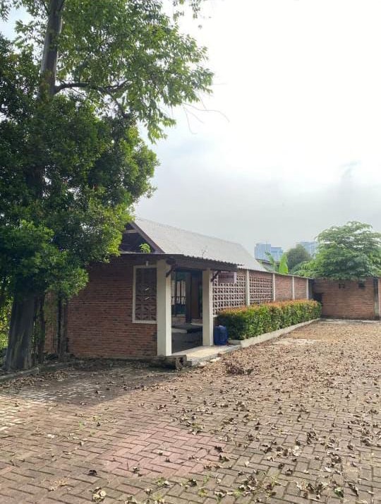 Disewakan Bangunan Bekas Coffe Shop di Bsd By Rumah Chinida (Dw)