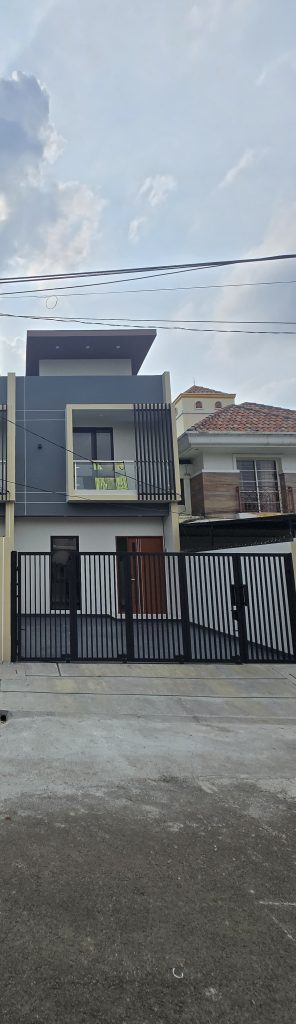 Dijual Rumah 2 Lantai di Meruya Selatan By Rumah Chinida (Li)