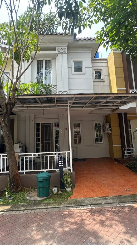 Dijual Rumah SHM Furnish di Malibu Village By Rumah Chinida (Lw)