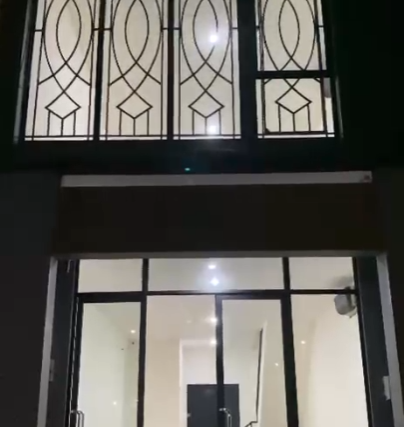 Disewakan Ruko 3 Lantai di Hampton Avenue By Rumah Chinida (Dw)