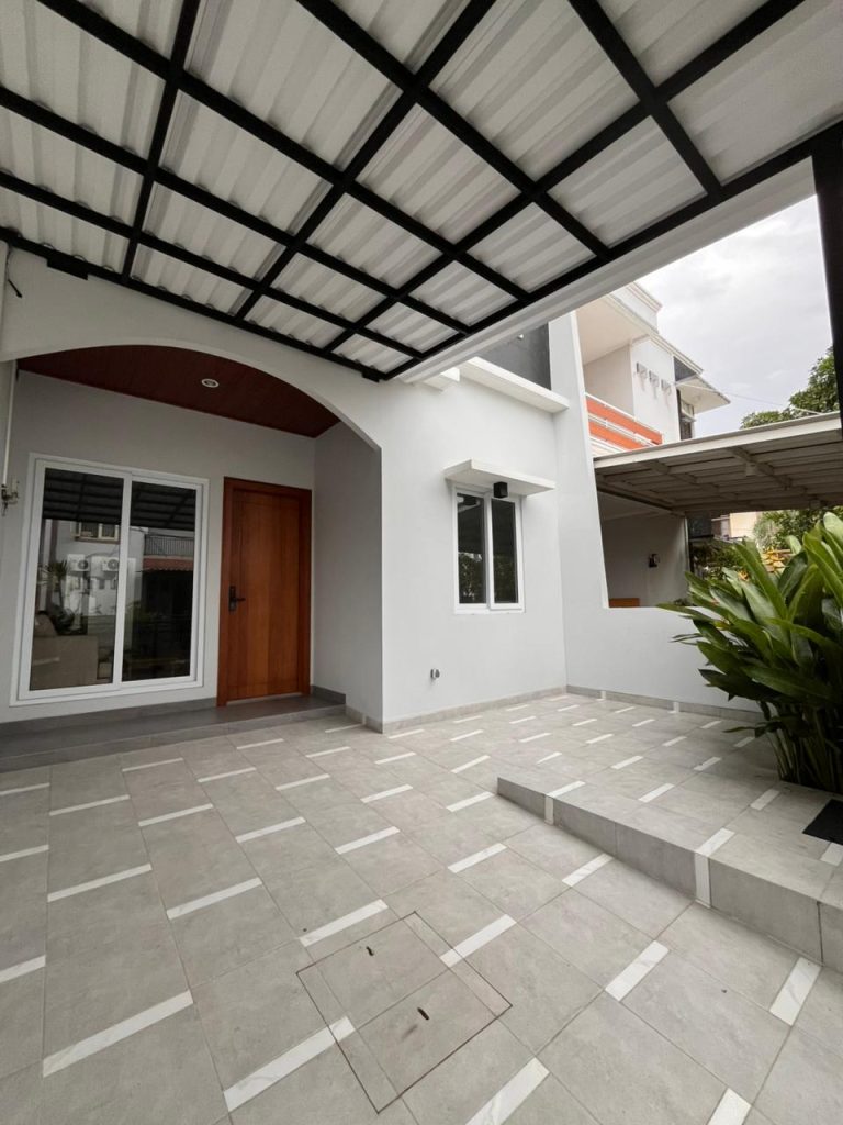 Dijual Rumah SHM 2 Lantai di Sektor 8B By Rumah Chinida (Dw)