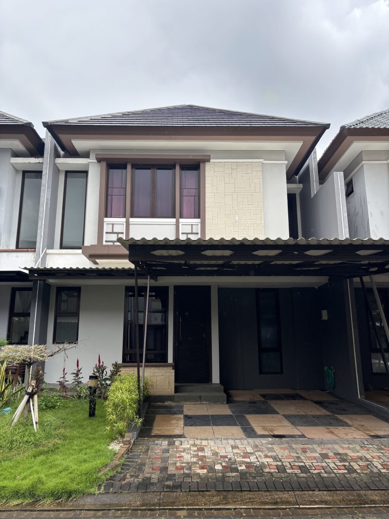 Disewakan Rumah 8X15m di Cluster Amarine, BSD By Rumah Chinida (Dw)