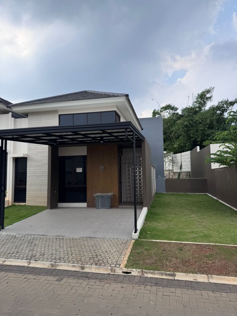 Dijual Rumah Cgs di Cluster Bellefluer By Rumah Chinida (Jb)