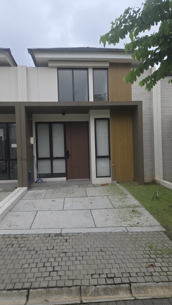 Disewakan Rumah Cgs di Cluster Bellefluer By Rumah Chinida (Jb)