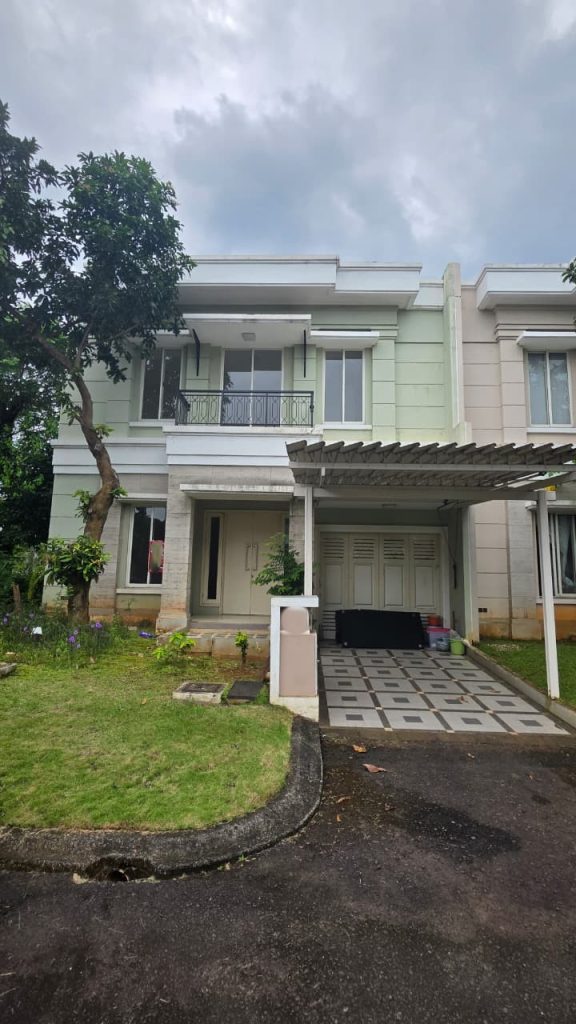 Disewakan Rumah Hook di Cluster Maxwell By Rumah Chinida (Jb)