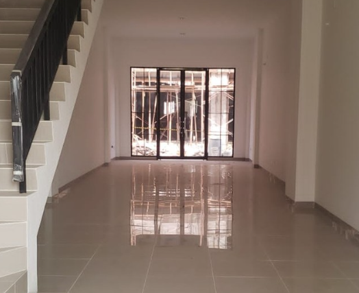 Disewakan Ruko Posisi Hook di Osaka Otpg, Pik Rumah Chinida (Lw)