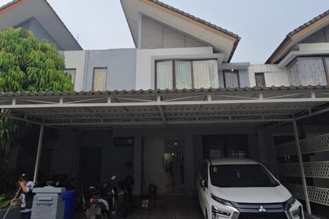 Disewakan Rumah 2 Lantai di Serenade Lake By Rumah Chinida (Dw)