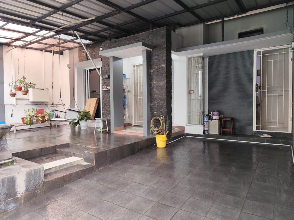 Dijual Rumah SHM di Serpong Park, Tangerang By Rumah Chinida (Ay)