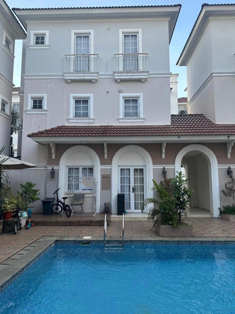 Dijual Rumah SHM di Cluster Vanya Park, BSD By Rumah Chinida (Dw)