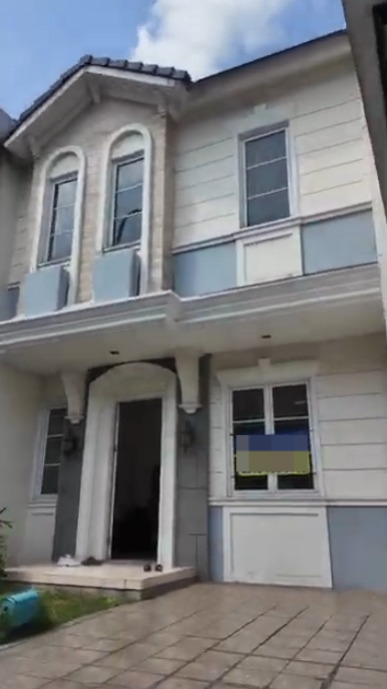 Disewakan Rumah Vanya Park SHM di Cluster Azura By Rumah Chinida (Jb)