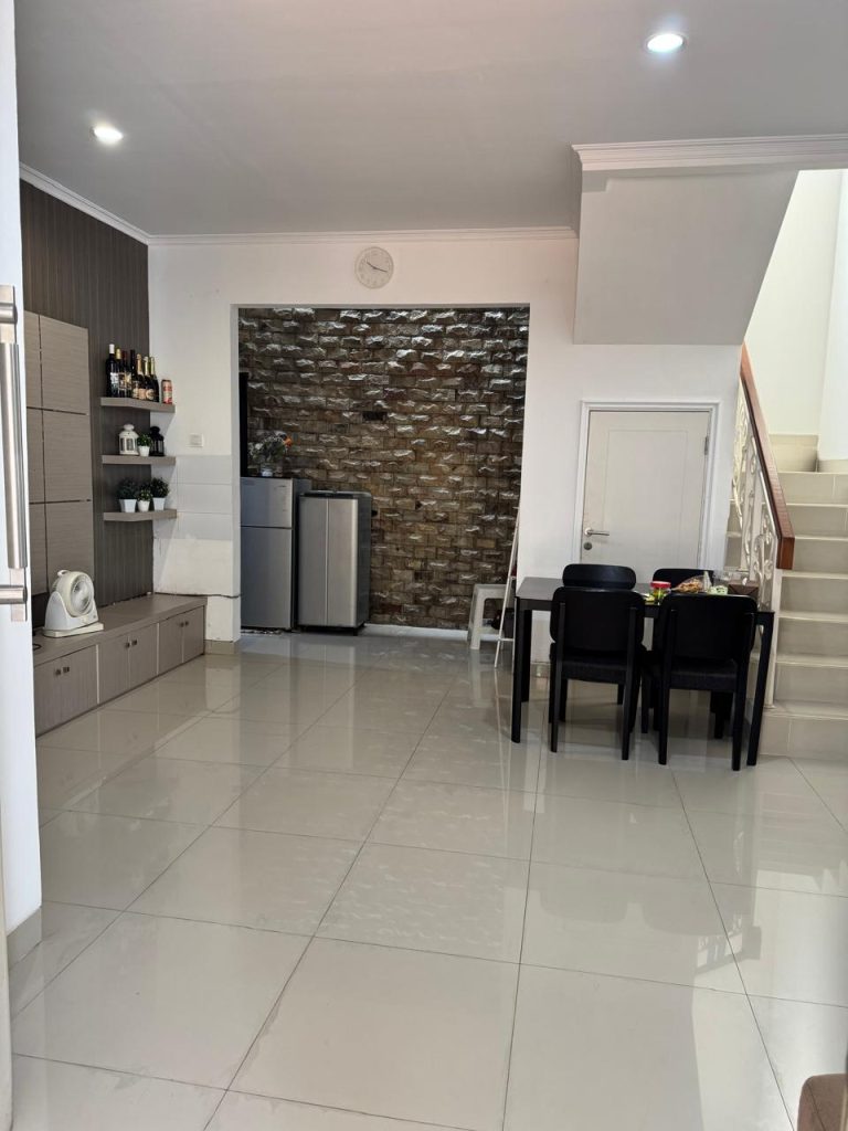 Dijual Rumah Gading Serpong di Karelia By Rumah Chinida (Ay)