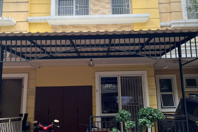 Dijual Rumah Gading Serpong SHM di Amarillo Village By Rumah Chinida (Dw)