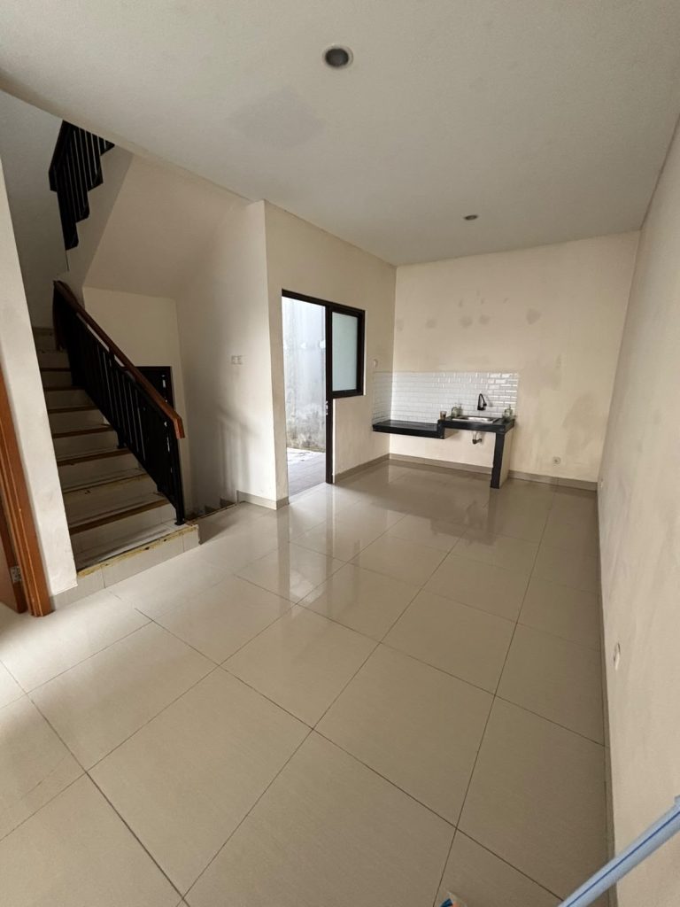 Dijual Rumah Tangerang di Bumi Biru Terrace By Rumah Chinida (Ay)