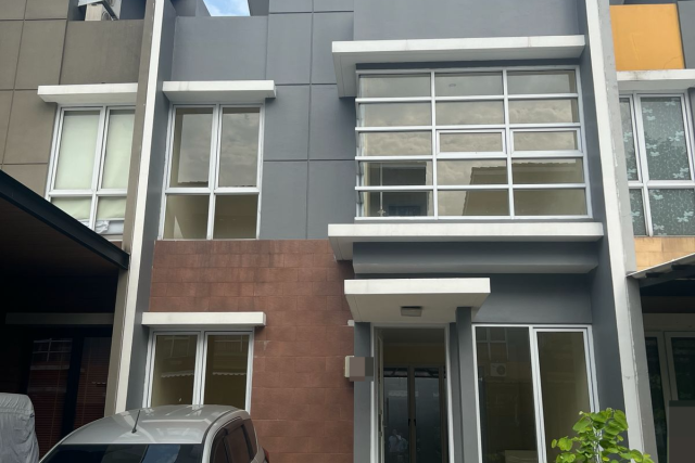Disewakan Rumah Gading Serpong di Riviera Barat By Rumah Chinida (Dw)