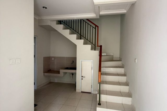 Dijual Rumah Gading Serpong di Arcadia Village By Rumah Chinida (Dw)