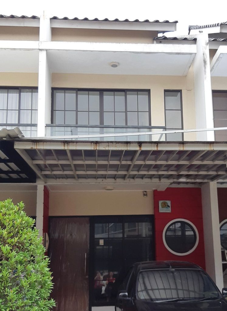 Dijual Rumah Green Lake City SHM di Cluster East Asia By Rumah Chinida (Ay)