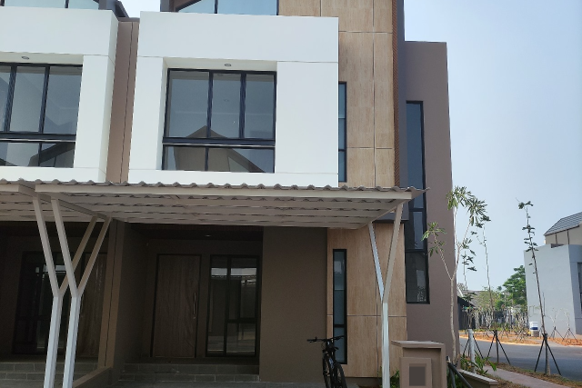 Dijual Rumah Suvarna Sutera Hook di Fedora Park By Rumah Chinida (Lw)