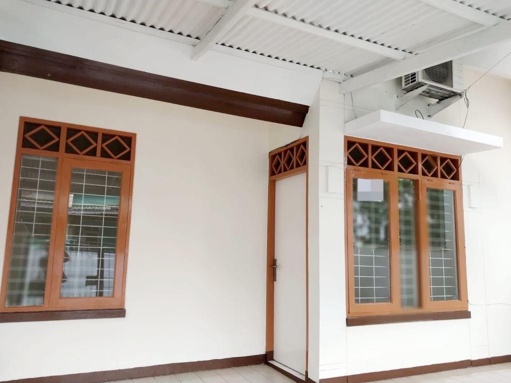 Disewakan Rumah BSD SHM di Sektor XIV, Nusaloka By Rumah Chinida (St)