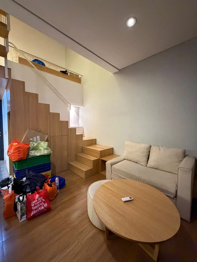 Disewakan Rumah Tangerang Tipe 4X10 di Fleekhauz BSD By Rumah Chinida (Jb)