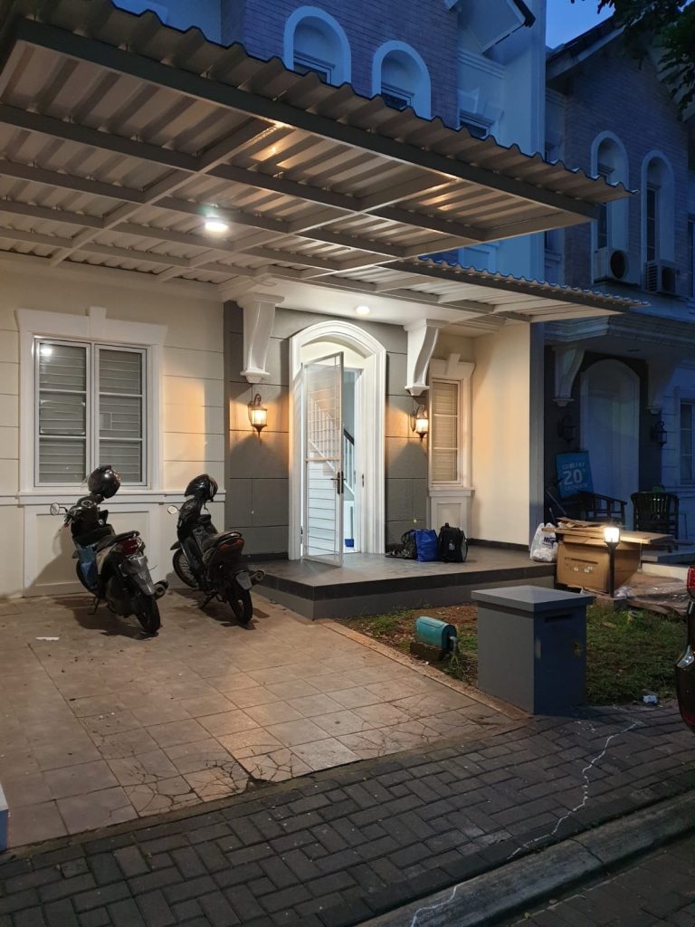Dijual Rumah Vanya Park BSD SHM di Cluster Azura By Rumah Chinida (Jb)