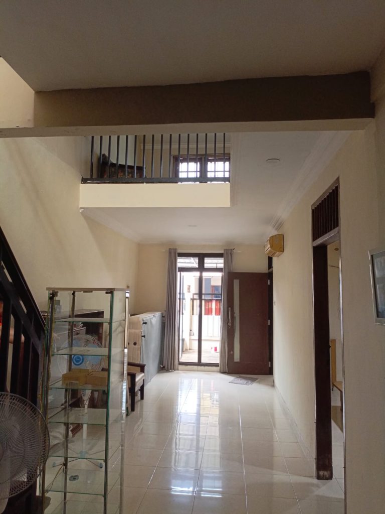 Dijual Rumah Gading Serpong SHM di Sektor 1G By Rumah Chinida (Dw)