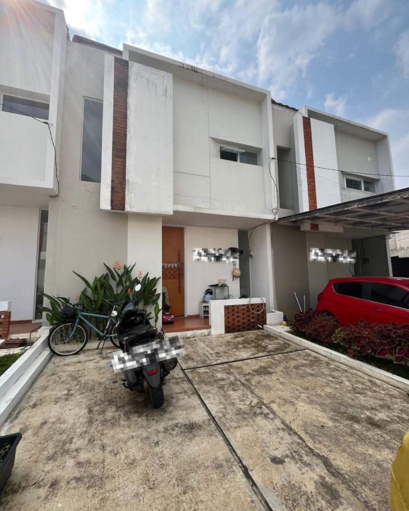 Dijual Rumah BSD 2 Lantai Sudah Renov di Ciater Tangsel By Rumah Chinida (St)