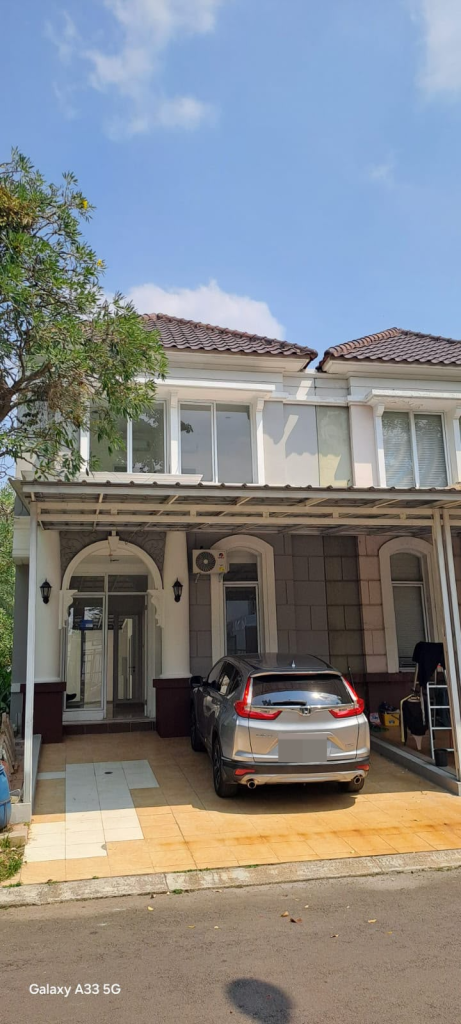 Disewakan Rumah Gading Serpong Rapi di Cluster Menaggio By Rumah Chinida (St)