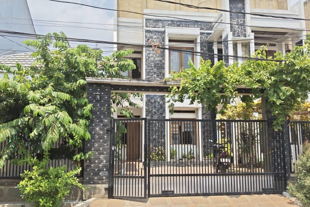Dijual Rumah Jakarta Selatan SHM di Lebak Bulus By Rumah Chinida (Jb)